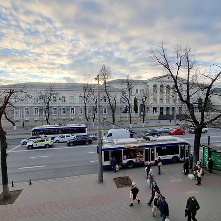 White New Apartments Ultracentral 2-Rooms In The Heart Chişinău Esterno foto