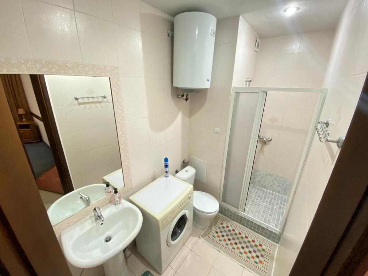 White New Apartments Ultracentral 2-Rooms In The Heart Chişinău Esterno foto