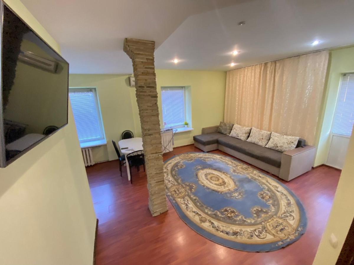 White New Apartments Ultracentral 2-Rooms In The Heart Chişinău Esterno foto