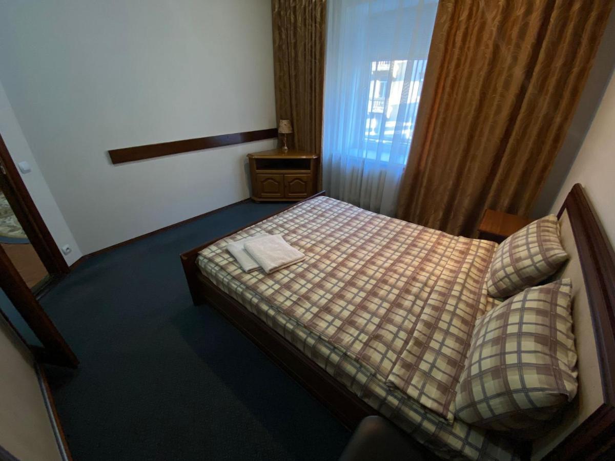 White New Apartments Ultracentral 2-Rooms In The Heart Chişinău Esterno foto